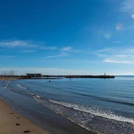 Lovely First Line With Seaviews Rdr452 Appartement