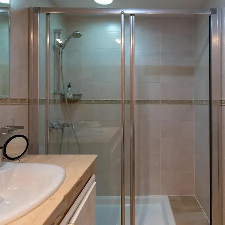 Lovely First Line With Seaviews Rdr452 Appartement